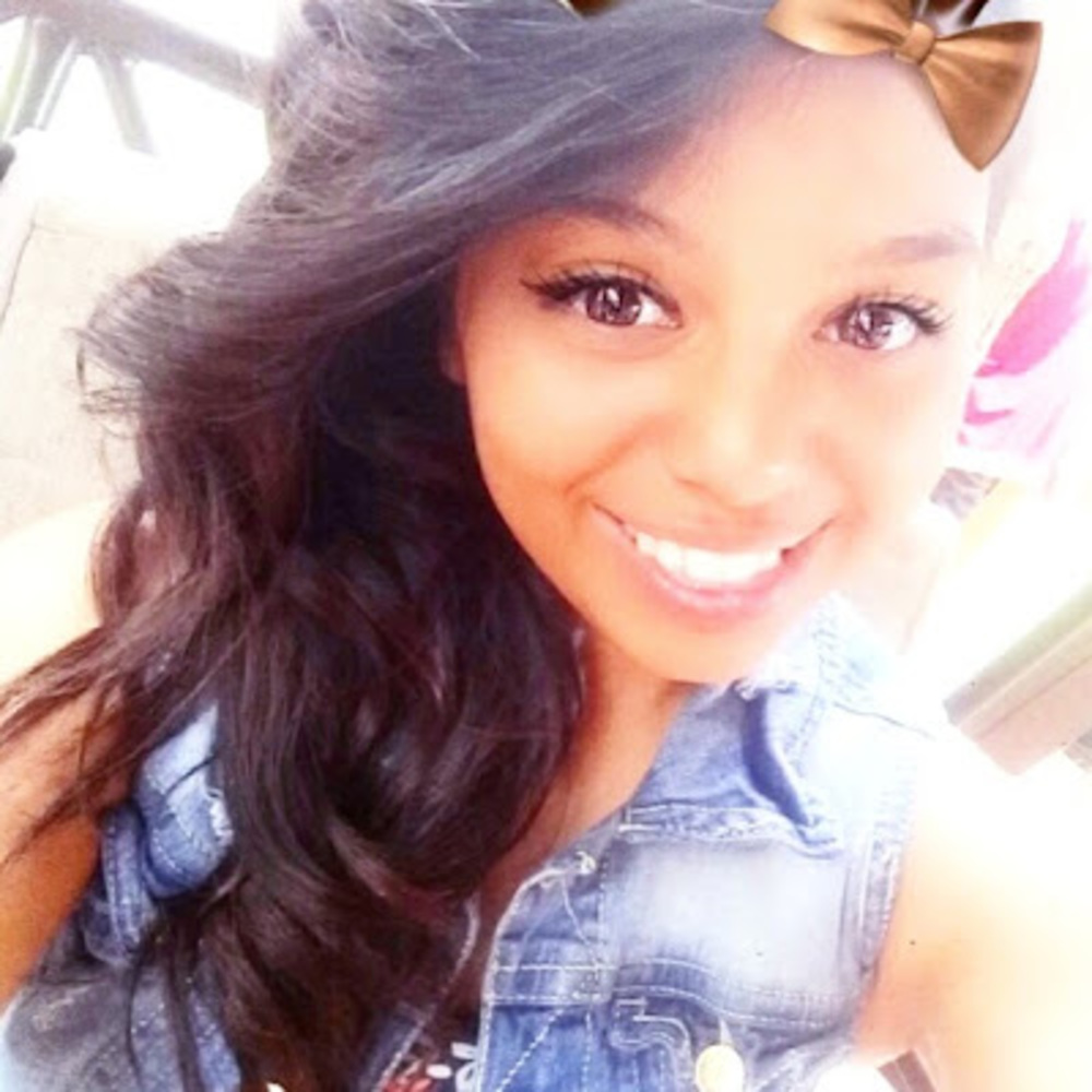 Meet your Posher, Lorena